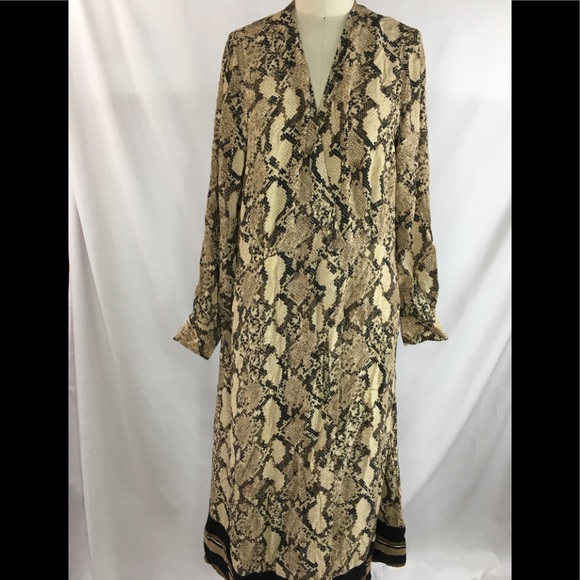 H&M python print fit flare long sleeve detailed dress - Picture 1 of 6